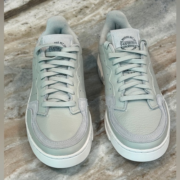 Women’s ADIDAS Supercourt ash silver leather sneakers- Size 7.5 - Picture 4 of 9